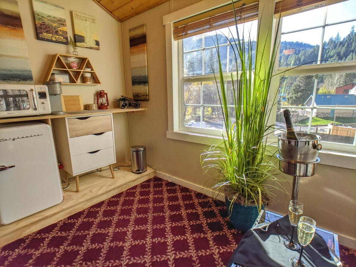 Carriage House Inn Downieville Exterior photo