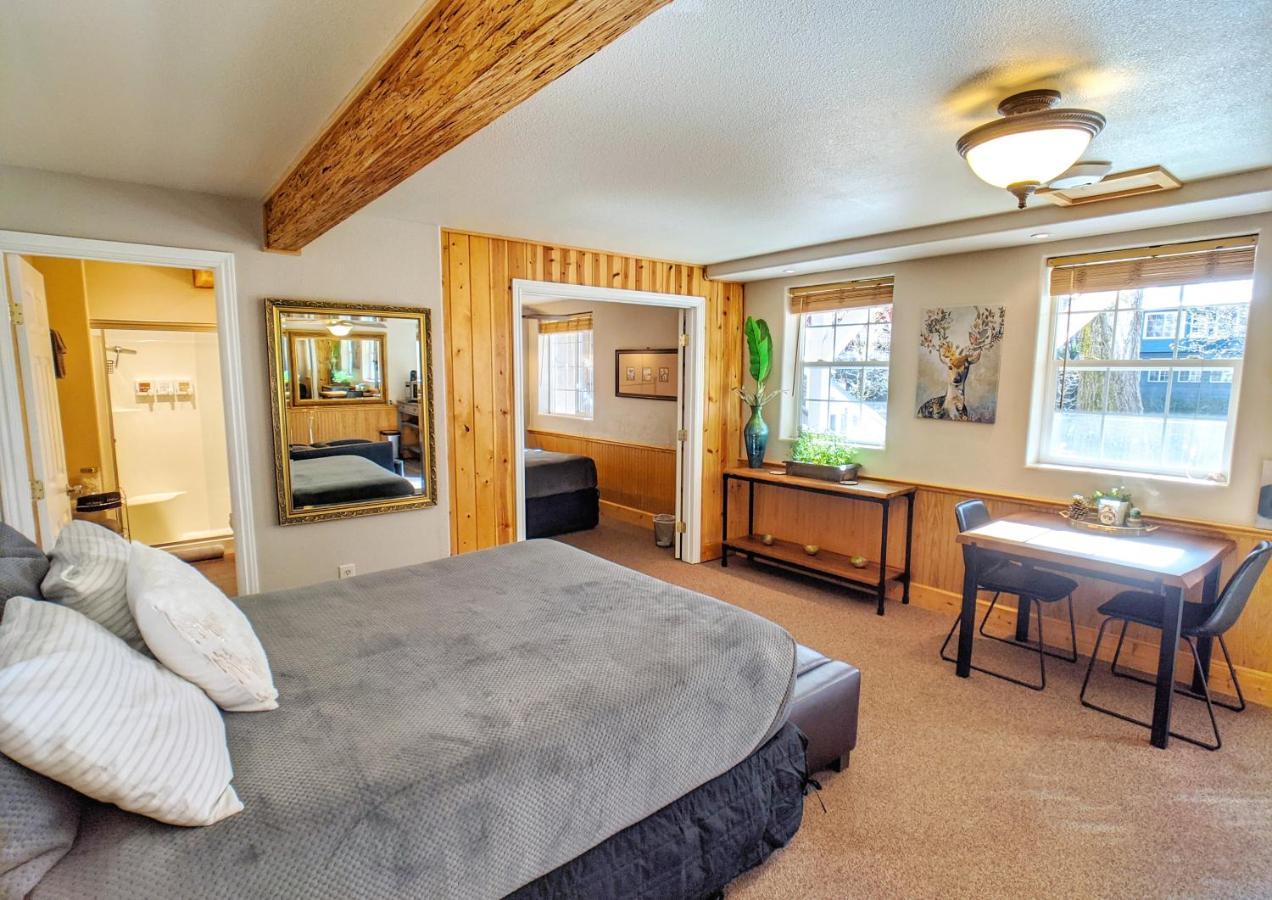 Carriage House Inn Downieville Exterior photo